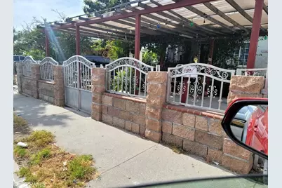 1524 E 75th, Los Angeles, CA 90001 - Photo 3