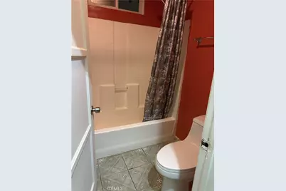 1524 E 75th, Los Angeles, CA 90001 - Photo 7