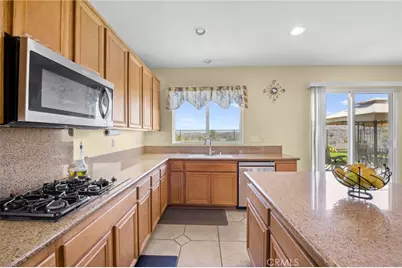 31920 Cedarhill, Lake Elsinore, CA 92532 - Photo 15