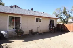 14955 Elizabeth Lake, Lake Hughes, CA 93532 - Photo 19
