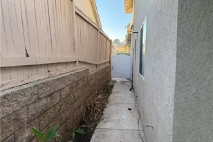 545 Shenandoah Rd, Corona, CA 92879 - Photo 13