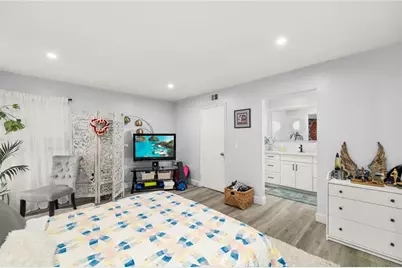 2625 W Cameron Court, Anaheim, CA 92801 - Photo 11