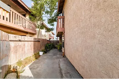 2625 W Cameron Court, Anaheim, CA 92801 - Photo 19