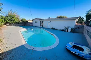 600 June St, Rialto, CA 92376 - Photo 9