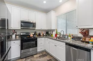 12045 Firbrook St, Victorville, CA 92392 - Photo 9