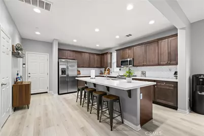 692 S Brampton, Rialto, CA 92376 - Photo 5