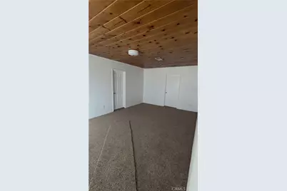 9047 10th Ave, Hesperia, CA 92345 - Photo 5