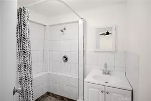 1257 E 51st, Los Angeles, CA 90011 - Photo 7