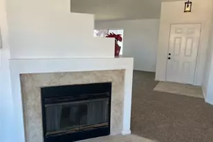 14260 Hillsborough, Victorville, CA 92392 - Photo 5