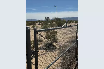 69538 Jim Pine, 29 Palms MCB, CA 92277 - Photo 11