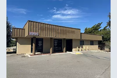 2005 Garey Avenue, Pomona, CA 91767 - Photo 1