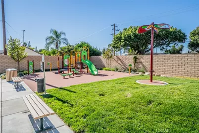 214 Bonita Lane, Rialto, CA 92376 - Photo 43