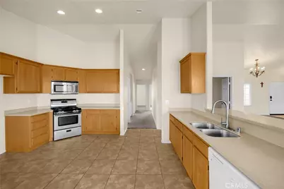 21266 Colombard, Apple Valley, CA 92308 - Photo 17