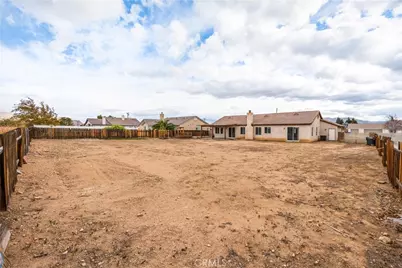 21266 Colombard, Apple Valley, CA 92308 - Photo 43