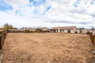 21266 Colombard, Apple Valley, CA 92308 - Photo 43