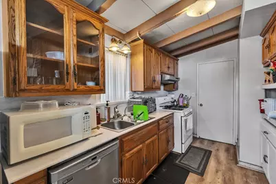 503 N Cerritos, Azusa, CA 91702 - Photo 17