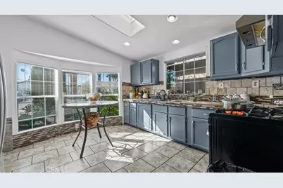 335 E Mead, San Jacinto, CA 92583 - Photo 3