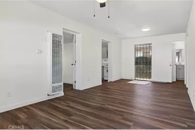 1300 W 90th Street, Los Angeles, CA 90044 - Photo 23