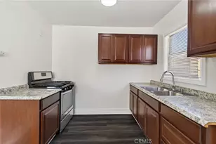 1300 W 90th St, Los Angeles, CA 90044 - Photo 15