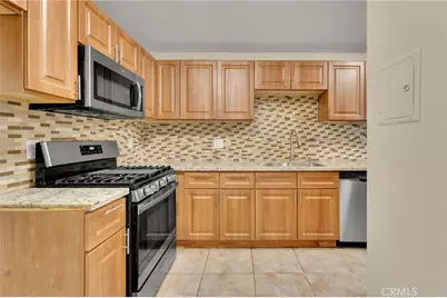 9404 Round Up Drive #B, Montclair, CA 91763 - Photo 7