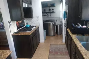 2035 W 71st, Los Angeles, CA 90047 - Photo 3