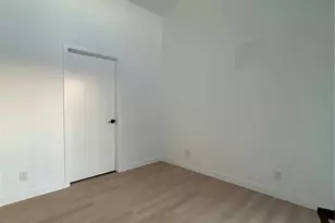 16124 San Fernando Mission Blvd, Granada Hills, CA 91344 - Photo 3