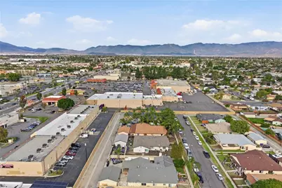 610 S Olive Avenue, Rialto, CA 92376 - Photo 41