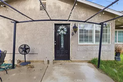 610 S Olive Avenue, Rialto, CA 92376 - Photo 5