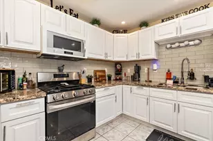 11612 Cimarron Ave, Hawthorne, CA 90250 - Photo 7