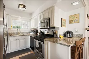 39 Pine Via Ave, Anaheim, CA 92801 - Photo 7