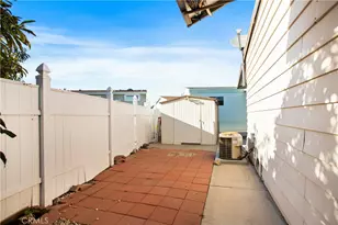 39 Pine Via Ave, Anaheim, CA 92801 - Photo 29