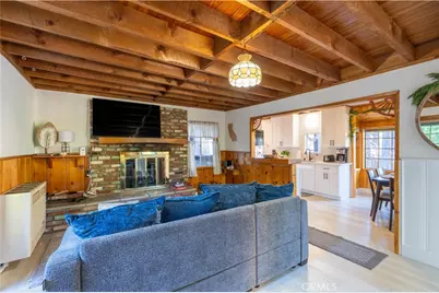 610 Clubhouse, Twin Peaks, CA 92391 - Photo 15