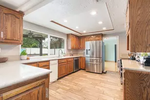 1695 N Palm, Upland, CA 91784 - Photo 7