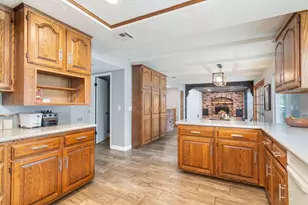 1695 N Palm, Upland, CA 91784 - Photo 9