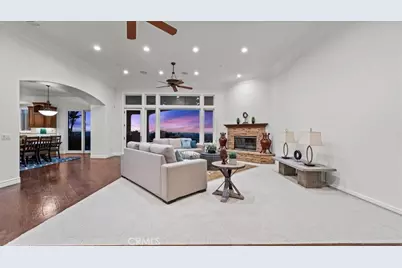 752 Valparaiso Drive, Claremont, CA 91711 - Photo 33