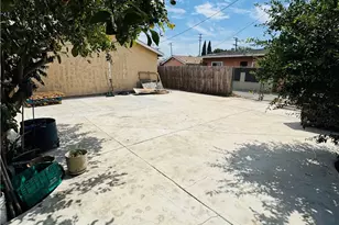7411 Elsie, Los Angeles, CA 90001 - Photo 25