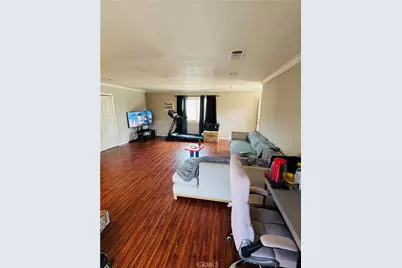 7411 Elsie, Los Angeles, CA 90001 - Photo 11