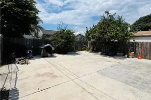 7411 Elsie, Los Angeles, CA 90001 - Photo 19