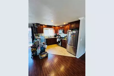 7411 Elsie, Los Angeles, CA 90001 - Photo 9