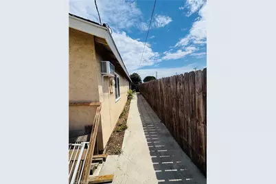 7411 Elsie, Los Angeles, CA 90001 - Photo 27