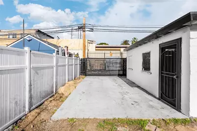 567 W Center, Pomona, CA 91768 - Photo 25