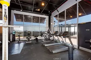 7250 Franklin Ave, Los Angeles, CA 90046 - Photo 23