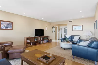 880 W Highpoint, Claremont, CA 91711 - Photo 11
