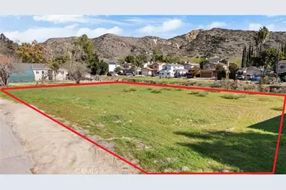 2 Taft Ct, Val Verde, CA 91383 - Photo 33