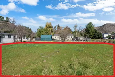 2 Taft Ct, Val Verde, CA 91383 - Photo 41