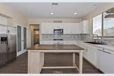 13796 Starshine, Victorville, CA 92392 - Photo 15