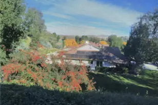 19335 Oak Crossing Rd, Newhall, CA 91321 - Photo 5