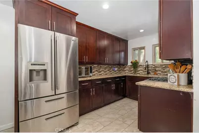 516 E Sunkist, Ontario, CA 91761 - Photo 13