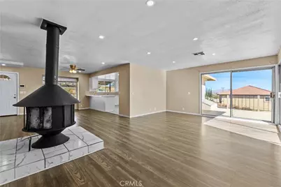 8405 Buckthorn, Hesperia, CA 92345 - Photo 7