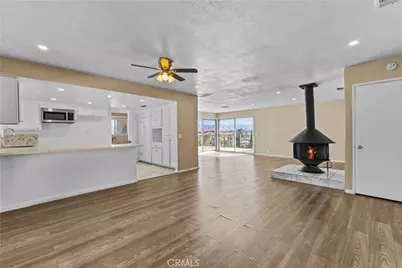 8405 Buckthorn, Hesperia, CA 92345 - Photo 11